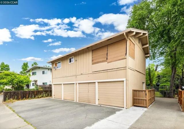 Photo 3 of Multi family home for sale at 2561 Camara Cir, Concord, CA 94520 | MLS# 41148248 | Listing updated on 2026-09-21
