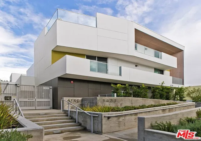 Condo for sale at 1433 14th Street #15, Santa Monica, CA 90404 | MLS# 26988381