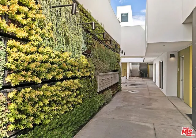 Photo 1 of Condo for sale at 1433 14th Street #15, Santa Monica, CA 90404 | MLS# 26988381 | Listing updated on 2026-09-15