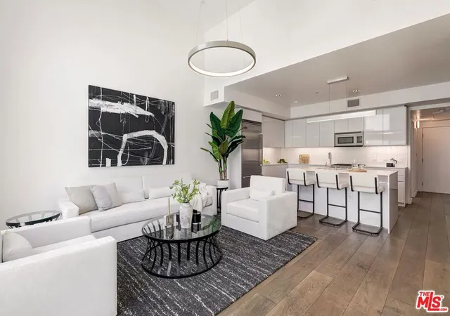 Photo 3 of Condo for sale at 1433 14th Street #15, Santa Monica, CA 90404 | MLS# 26988381 | Listing updated on 2026-09-15