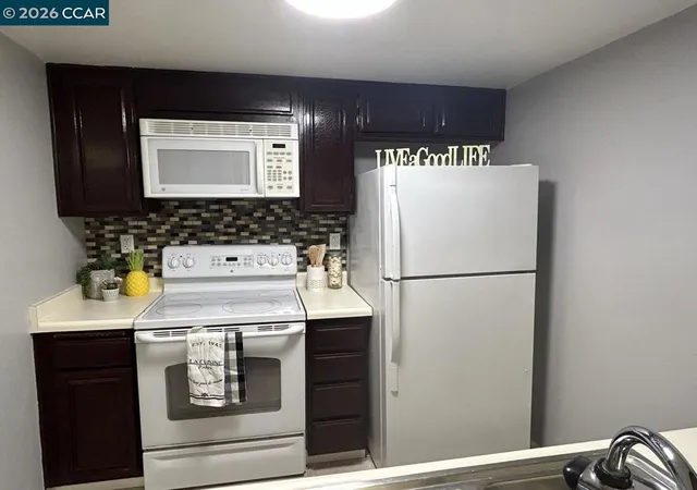 Photo 4 of Condo for sale at 34 Massolo Dr #B, Pleasant Hill, CA 94523 | MLS# 41148263 | Listing updated on 2026-09-16