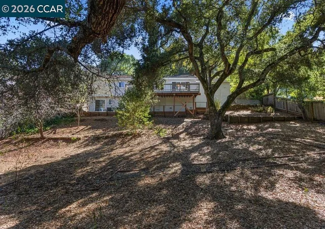 Photo 3 of Single family home for sale at 358 El Toyonal, Orinda, CA 94563 | MLS# 41148264 | Listing updated on 2026-09-21