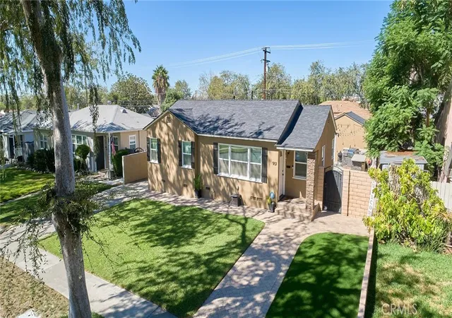 Photo 2 of Single family home for sale at 901 North 10th, Upland, CA 91786 | MLS# CV26200948 | Listing updated on 2026-09-18