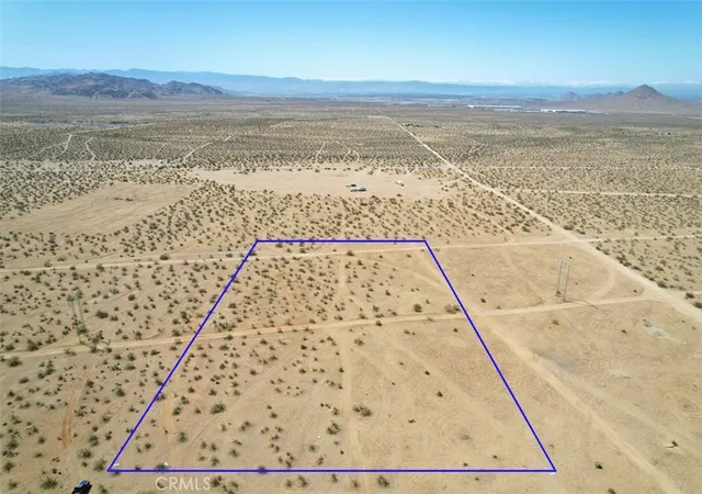 Land for sale at 52 Rubicon St, Apple Valley, CA 92307 | MLS# HD26200511