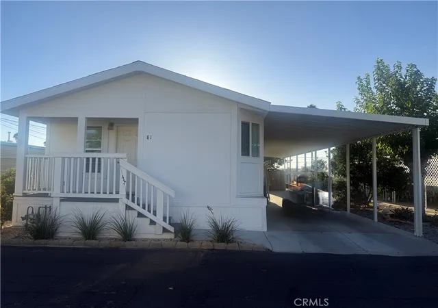 Photo 2 of Manufactured home for sale at 25521 Lincoln #81, Hemet, CA 92544 | MLS# SW26201658 | Listing updated on 2026-09-25
