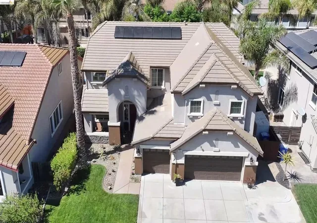 Single family home for sale at 453 Emerson Ct, Discovery Bay, CA 94505 | MLS# 41148268