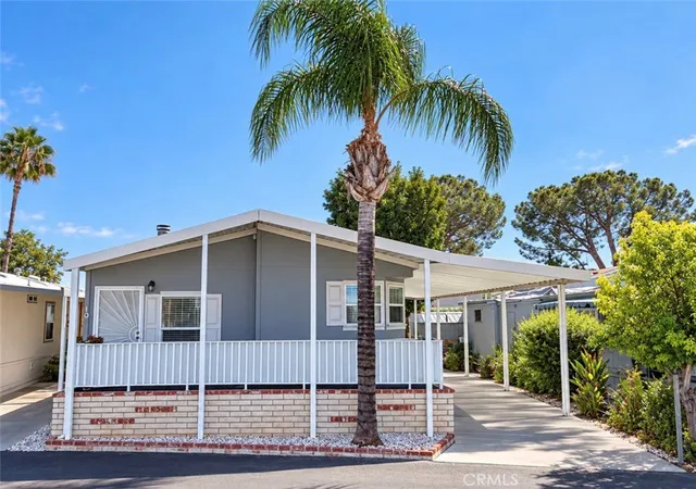 Photo 1 of Manufactured home for sale at 220 S Elk St #101, Hemet, CA 92543 | MLS# SW26201707 | Listing updated on 2026-09-16
