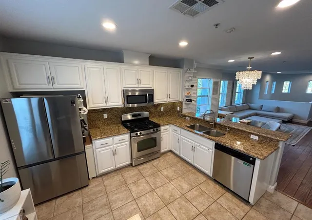Photo 3 of Condo for sale at 326 Olive Hl Dr, San Jose, CA 95125 | MLS# ML82061269 | Listing updated on 2026-09-16