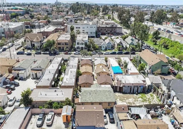 Photo 3 of Multi family home for sale at 2007 Pennsylvania Ave, Los Angeles, CA 90033 | MLS# DW26201721 | Listing updated on 2026-09-16