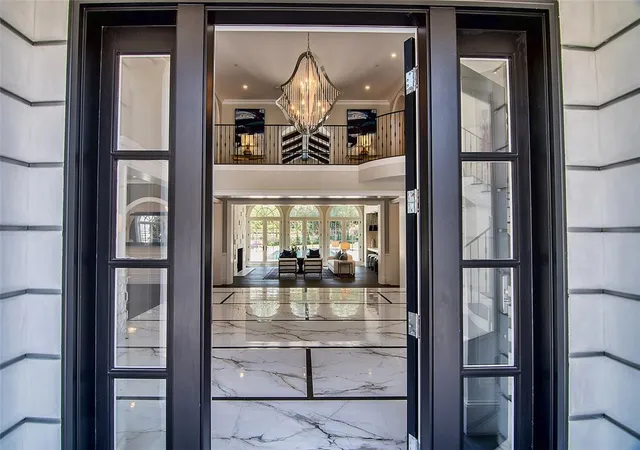 Photo 4 of Single family home for sale at 5546 Jed Smith Rd, Hidden Hills, CA 91302 | MLS# SR26187827 | Listing updated on 2026-09-18