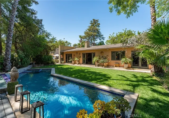 Photo 1 of Single family home for sale at 4956 Hood Dr, Woodland Hills, CA 91364 | MLS# SR26201285 | Listing updated on 2026-09-18
