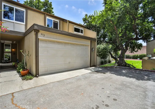 Photo 3 of Townhouse for sale at 672 Greendale Ln, Pomona, CA 91767 | MLS# CV26201449 | Listing updated on 2026-10-02
