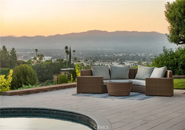 Photo 1 of Single family home for sale at 4347 Coronet, Encino, CA 91316 | MLS# SR26201756 | Listing updated on 2026-09-15