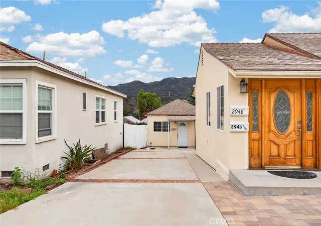 Photo 3 of Single family home for sale at 2948 Mayfield, La Crescenta, CA 91214 | MLS# GD26198291 | Listing updated on 2026-09-25