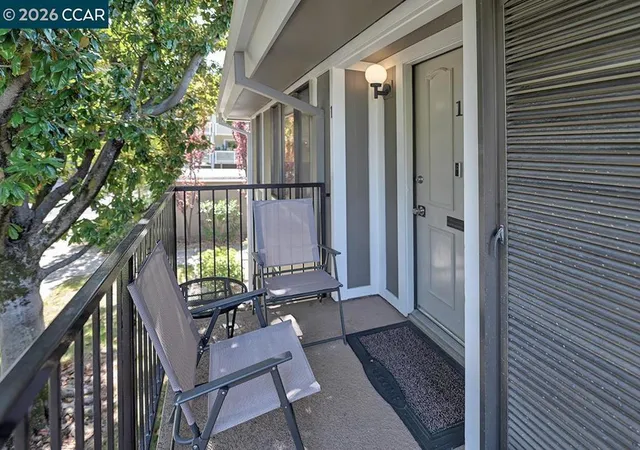 Photo 3 of Condo for sale at 2716 Tice Crk #1, Walnut Creek, CA 94595 | MLS# 41148278 | Listing updated on 2026-09-15