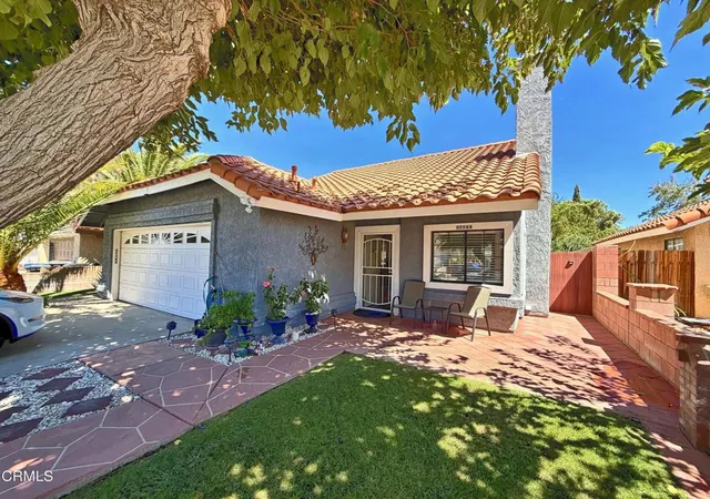 Photo 1 of Single family home for sale at 37724 Barrinson St, Palmdale, CA 93550 | MLS# V1-38736 | Listing updated on 2026-10-29