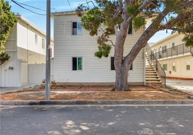 Photo 2 of Multi family home for sale at 1826 12th Street, Manhattan Beach, CA 90266 | MLS# PW26198389 | Listing updated on 2026-09-15