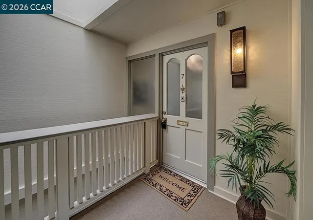 Photo 3 of Sale Pending at 2424 Pine Knoll Dr #7, Walnut Creek, CA 94595 | MLS# 41148281 | Listing updated on 2026-10-01