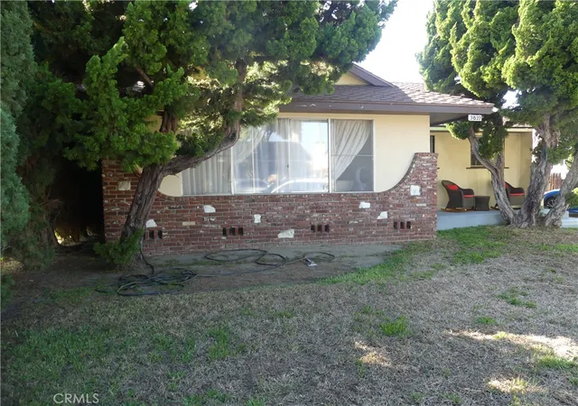 Photo 1 of Sale Pending at 3837 Albury, Long Beach, CA 90808 | MLS# PW26201872 | Listing updated on 2026-09-22