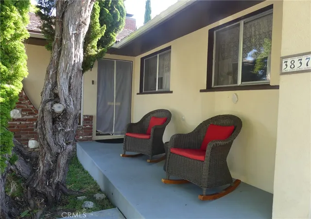Photo 3 of Sale Pending at 3837 Albury, Long Beach, CA 90808 | MLS# PW26201872 | Listing updated on 2026-09-22