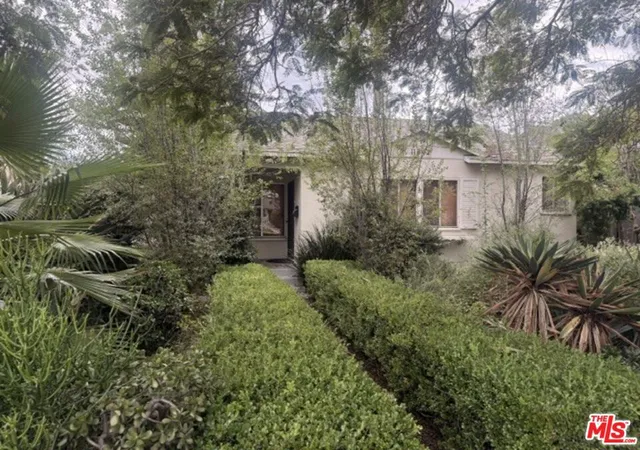 Photo 1 of Single family home for sale at 11842 Ocean Park Blvd, Los Angeles, CA 90064 | MLS# 26985537 | Listing updated on 2026-09-15