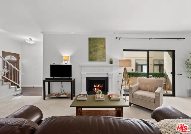 Condo for sale at 4338 Gentry Ave #Unit 2, Studio City, CA 91604 | MLS# 26988073