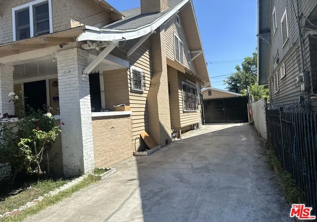 Photo 3 of Single family home for sale at 1666 Roosevelt Ave, Los Angeles, CA 90006 | MLS# 26988287 | Listing updated on 2026-09-15