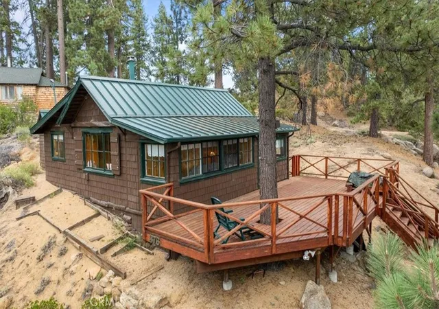 Photo 1 of Single family home for sale at 376 Big Bear, Fawnskin, CA 92333 | MLS# IG26181120 | Listing updated on 2026-09-15