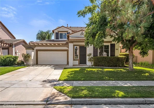 Photo 3 of Sale Pending at 11525 Deerfield, Yucaipa, CA 92399 | MLS# IG26201885 | Listing updated on 2026-09-23