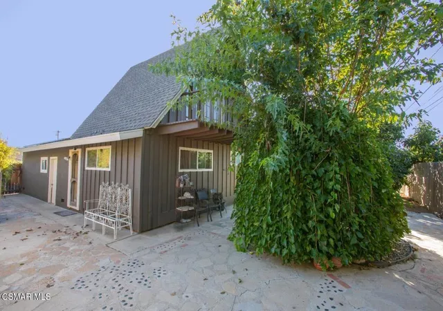 Photo 4 of Single family home for sale at 11 Teasdale St, Thousand Oaks, CA 91360 | MLS# 226004401 | Listing updated on 2026-09-15