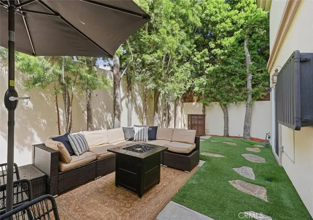 Photo 4 of Sale Pending at 2723 Carnegie #C, Redondo Beach, CA 90278 | MLS# PV26201602 | Listing updated on 2026-09-24