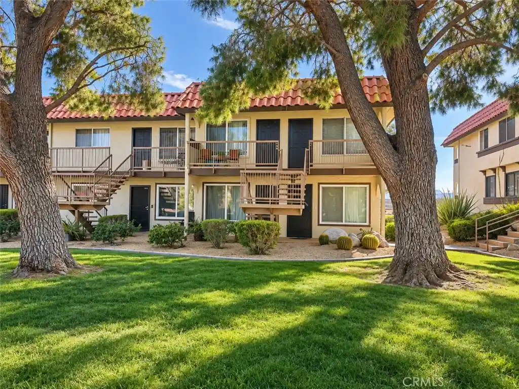 Listing Photo 2 - Condo for sale in 9653 Spyglass located at 9653 Spyglass, Desert Hot Springs, CA 92240 - Unit #101