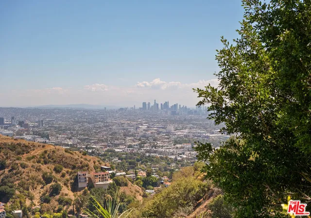 Photo 1 of Single family home for sale at 8148 Mannix Dr, Los Angeles, CA 90046 | MLS# 26987939 | Listing updated on 2026-09-15
