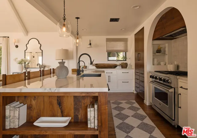 Photo 3 of Single family home for sale at 8148 Mannix Dr, Los Angeles, CA 90046 | MLS# 26987939 | Listing updated on 2026-09-15