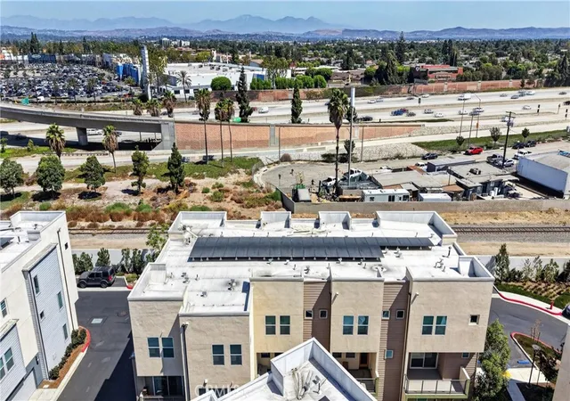Photo 2 of Townhouse for sale at 1635 W Lincoln Ave #103, Anaheim, CA 92801 | MLS# DW26201893 | Listing updated on 2026-09-20