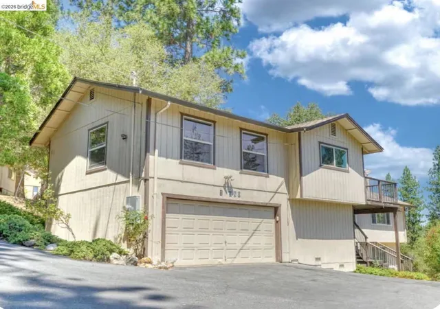 Single family home for sale at 12980 Wells Fargo St, Groveland, CA 95321 | MLS# 41148292