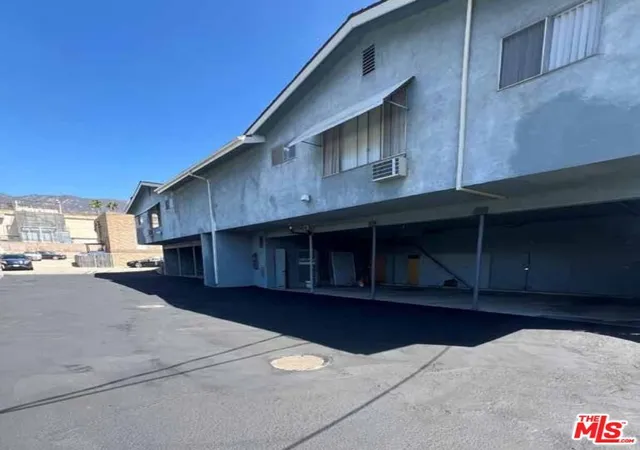 Photo 3 of Multi family home for sale at 4447 Ocean View Blvd, Montrose, CA 91020 | MLS# 26988503 | Listing updated on 2026-09-15