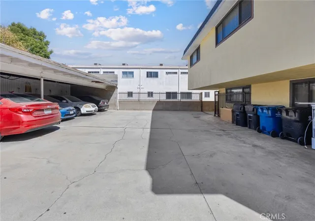 Photo 4 of House for sale at 145 W Hillcrest Blvd, Inglewood, CA 90301 | MLS# SB26201936 | Listing updated on 2026-09-15