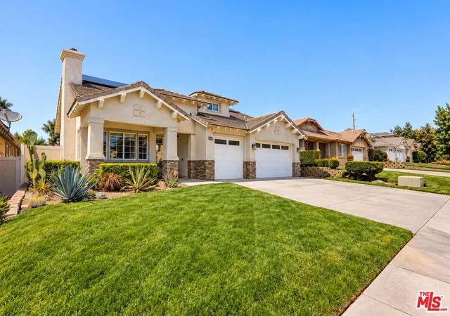 Photo 2 of Single family home for sale at 950 Brownie Way, Beaumont, CA 92223 | MLS# 26987755 | Listing updated on 2026-10-01