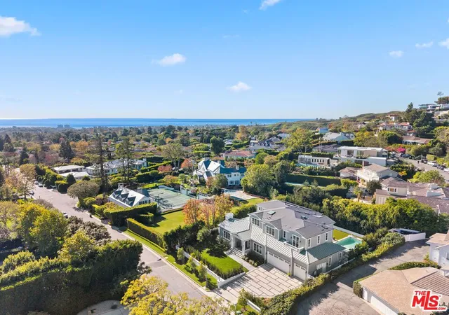 Photo 2 of Mansion for sale at 1675 San Remo Dr, Pacific Palisades, CA 90272 | MLS# 26988451 | Listing updated on 2026-10-06
