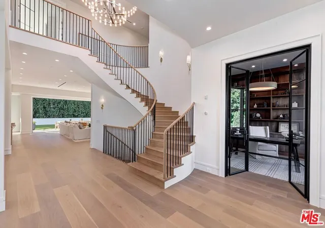 Photo 3 of Mansion for sale at 1675 San Remo Dr, Pacific Palisades, CA 90272 | MLS# 26988451 | Listing updated on 2026-10-06
