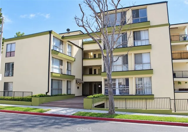 Photo 1 of Condo for sale at 500 Evergreen #307, Inglewood, CA 90302 | MLS# IV26201548 | Listing updated on 2026-09-15