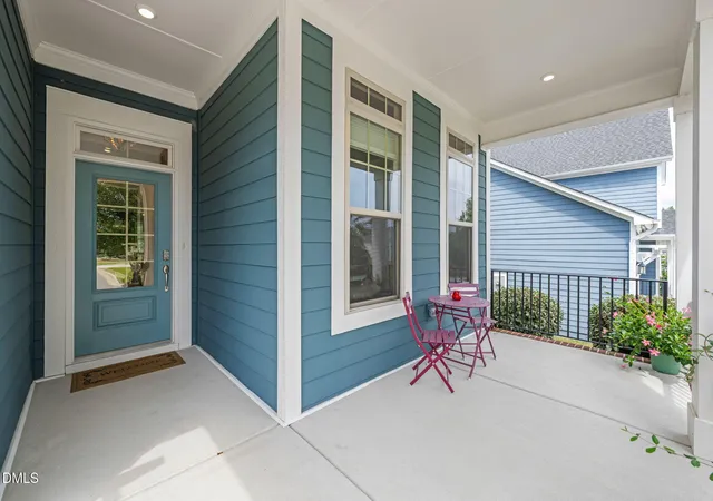 Photo 3 of Sale Pending at 158 Stone Brg Xing, Chapel Hill, NC 27517 | MLS# 10190332 | Listing updated on 2026-09-24