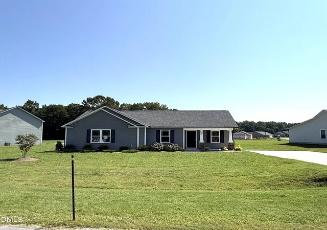 Photo 2 of Single family home for sale at 44 Harvest Hills Ln, Dunn, NC 28334 | MLS# 10079750 | Listing updated on 2026-09-03