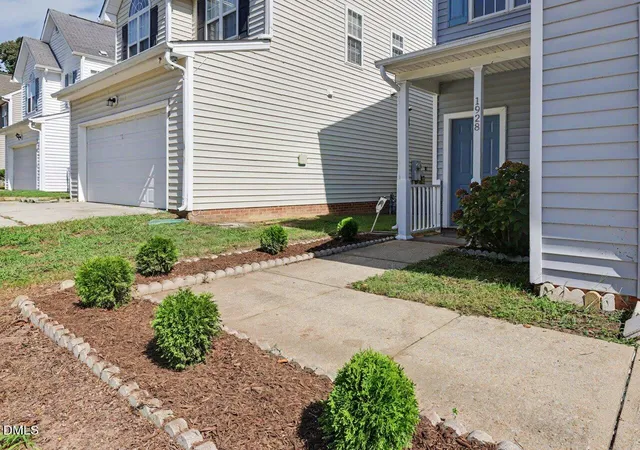 Photo 3 of Single family home for sale at 1928 Shadow Glen Dr, Raleigh, NC 27604 | MLS# 10096689 | Listing updated on 2026-09-25