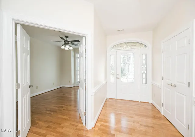 Photo 3 of Single family home for sale at 128 Crescent Dr, Dunn, NC 28334 | MLS# 10110959 | Listing updated on 2026-09-04