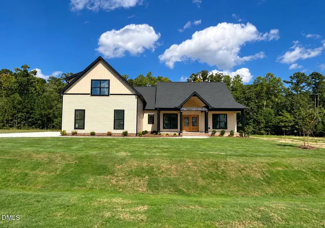 Single family home for sale at 499 Hillard Ln, Wendell, NC 27591 | MLS# 10113900