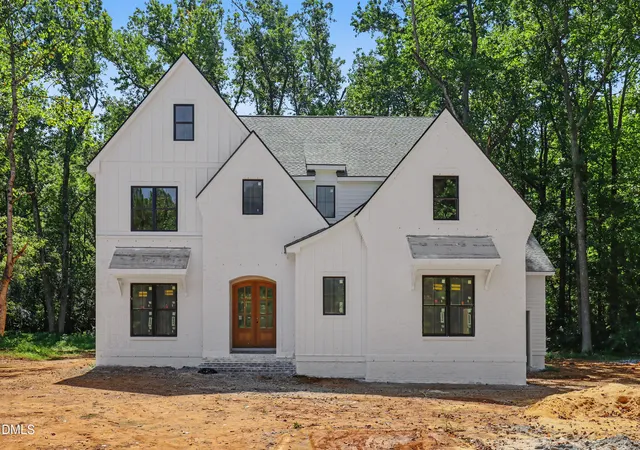 Photo 1 of Single family home for sale at 827 Homestead Rd, Chapel Hill, NC 27516 | MLS# 10128562 | Listing updated on 2026-09-17