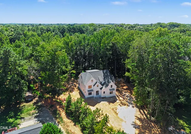 Photo 2 of Single family home for sale at 827 Homestead Rd, Chapel Hill, NC 27516 | MLS# 10128562 | Listing updated on 2026-09-17