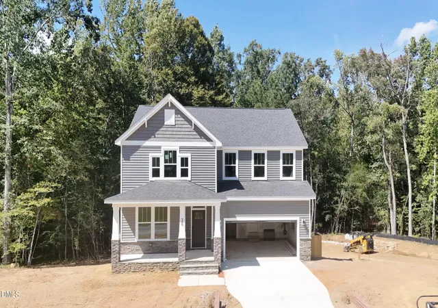 Photo 1 of Single family home for sale at 36 Henry Crst Dr, Clayton, NC 27520 | MLS# 10138099 | Listing updated on 2026-09-21
